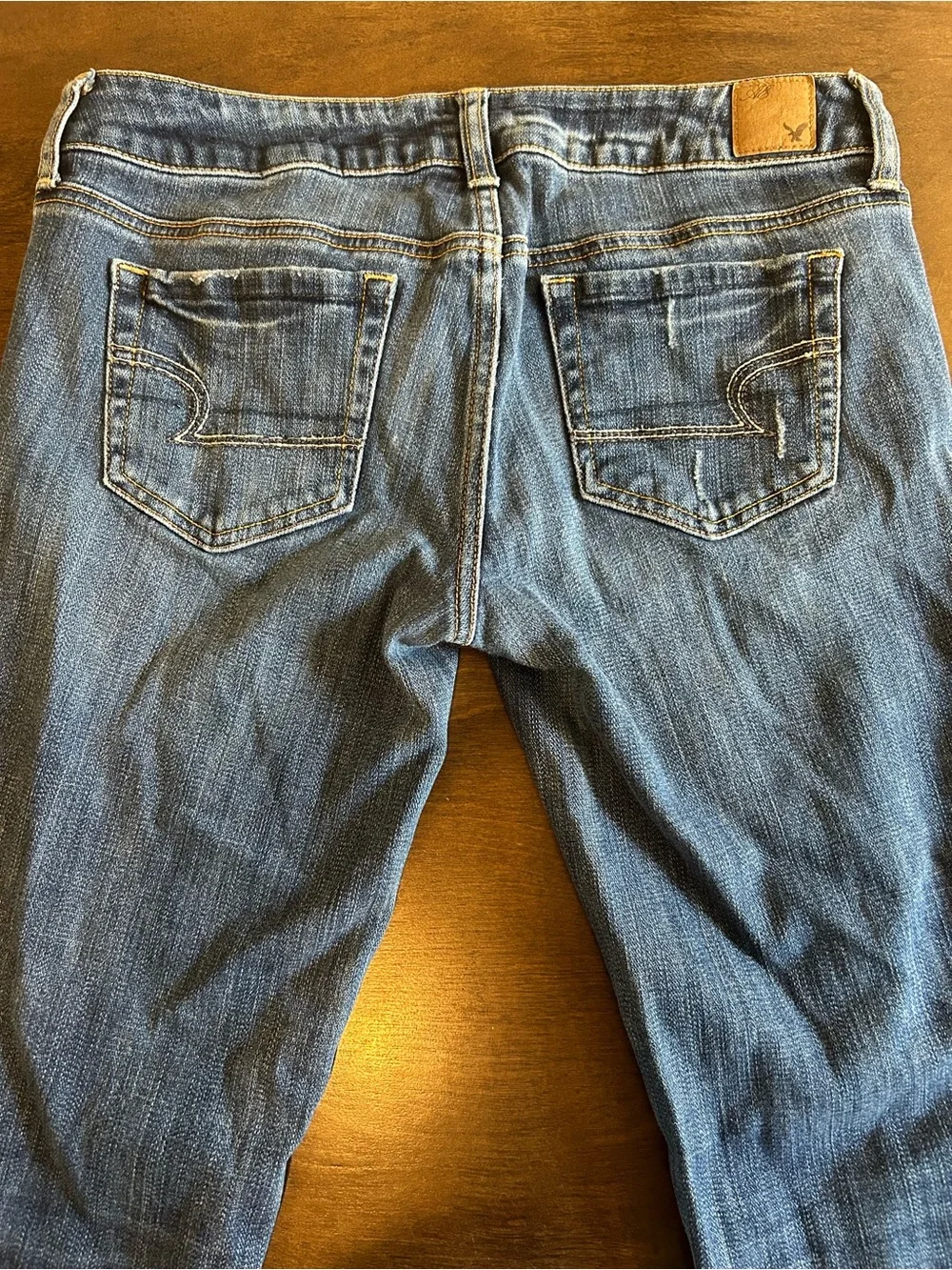American Eagle Favorite Boyfriend Sz 6 Short Women’s Distressed Jeans
